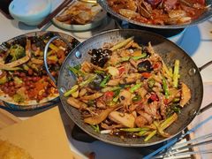 -亚伟瓦罐面美食城(淇县总店)