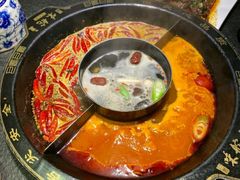 -味舵主重庆火锅(邓尉路店)