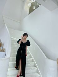 -艾米丽婚纱礼服