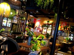 -临界音乐酒馆·小龙虾·江湖菜(华熙LIVE·鱼洞店)