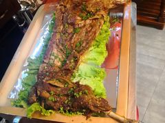 烤半羊-壹号院音乐餐厅•烤全羊•新疆菜(浐灞店)