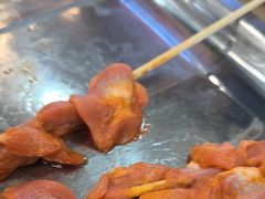 -哈尔滨小酒馆·鲜肉现穿自助烧烤(康新花园店)