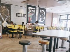 -麦当劳(保利若比邻店)