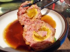 鸭黄狮子头-梅飞酒家(桑园路店)