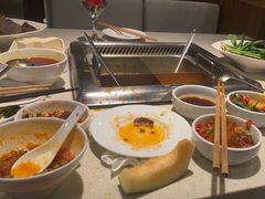 -海底捞火锅鲜切牛肉主题店(长寿路店)