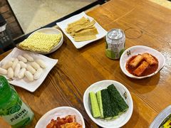 -喇喇排骨火锅·传统韩式脊骨汤(望京西园总店)