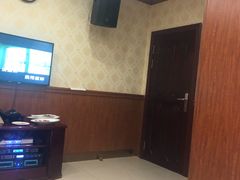 -红高粱大酒店(宁山东路店)