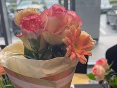 -奔驰上海利星(七宝店)