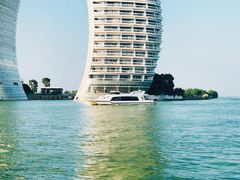 -湖州太湖旅游度假区-月亮广场