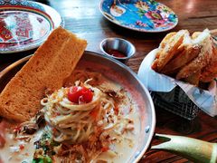 -I HOLIC艾豪丽披萨(KKone店)