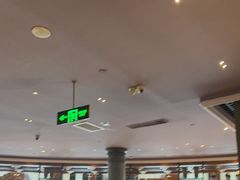 -八府香鸭·啫啫煲(华山路店)