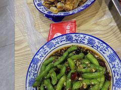 -江城燕子大排档(江汉路步行街店)