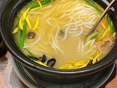 -云海肴·汽锅鸡·云南菜(天山百盛优客店)