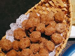 -靠山屯东北农家菜(八龙桥雅苑店)