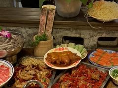 -萍姐火锅·公路夜市(武汉首店)