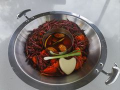 -茅草房·河畔园林火锅