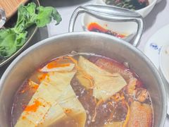 -红鼎豆捞·非遗鲍皇汤火锅(宝丰路店)