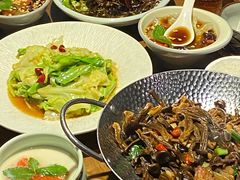 -雀舞云南菜(天津天河城购物中心店)