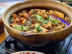 臭豆腐肥肠鸡煲-谢记上海大排档(长寿路店)