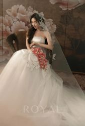 -挪娅婚纱摄影皇家会所