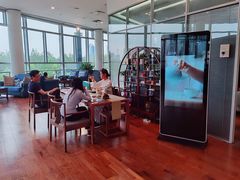 -奔驰北京极光星徽(四元桥店)