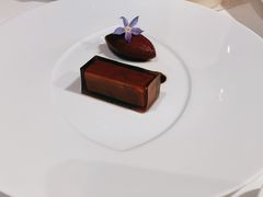 -AZUR聚(香格里拉饭店)