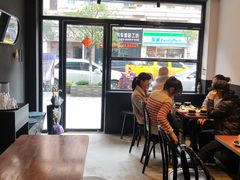 大堂-black rainbow coffee