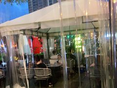 -何师烧烤·香辣蟹·川菜·30年老品牌(太古里旗舰店)