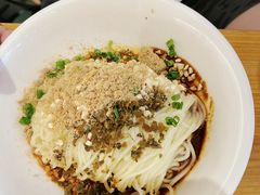 -诚铭记·虾仁汤包·成都小吃(融创店)