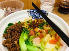 肉臊拌面-左左香老潼关肉夹馍(龙山一路店)