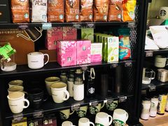 零售区-星巴克(深圳湾体育中心店)