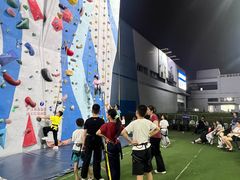 -问山MountQuest攀岩馆