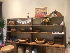 -沁屋面包店(人民东路店)