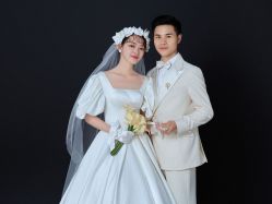 -AOROA·奥洛拉婚纱摄影·旅拍·礼服