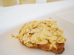 杏仁羊角-Luneurs(幸福里店)