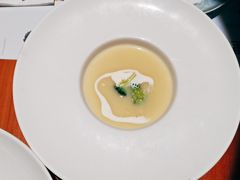 南瓜奶油蘑菇汤-缦云里花园餐厅