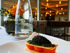 有机蛋黄吐司鱼子酱和香草-Jean Georges