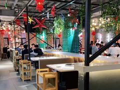 大堂-钢管厂五区小郡肝串串香火锅(人民广场店)