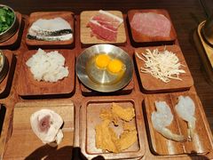 -银米·云南传统过桥米线(双廊黑金冠店)