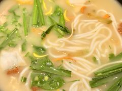 -银米·云南传统过桥米线(双廊黑金冠店)