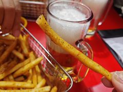 -BHC炸鸡(明洞总店)