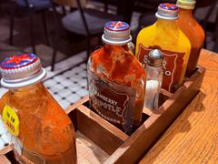 -BOURBON 玻本美式餐厅酒吧(虹桥新天地店)