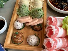 手剁猪肉丸-享月汤皇·海鲜小火锅·聚会(曲江创意谷店)