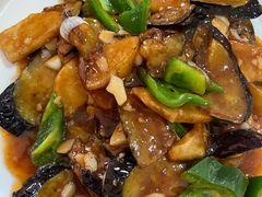 -虹海圣肉饼店家常菜馆