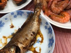 黄鱼-蓝精灵饺子店