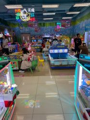 -莫莉幻想儿童乐园(三河燕郊永旺店)