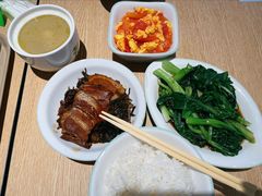 -老乡鸡(上海品尊国际中心店)