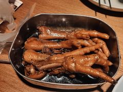 弄堂里的卤鸡爪-弄堂里·寻味杭州(湖滨银泰in77C区店)