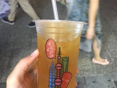 -沪上阿姨鲜果茶(世茂广场宽厚里店)