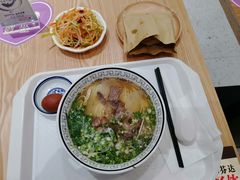 -陇兴楼兰州拉面(西安咸阳国际机场店)